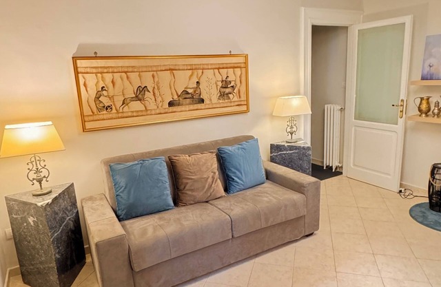 Charming Suite: cozy, central apartment in Naples Vomero, ideal for families
