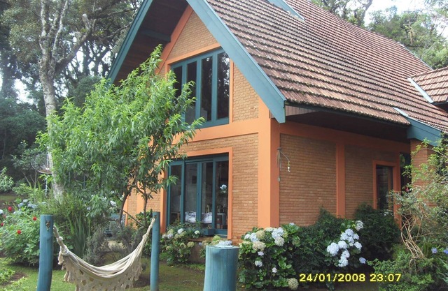 Charming townhouse in Campos Do Jordao
