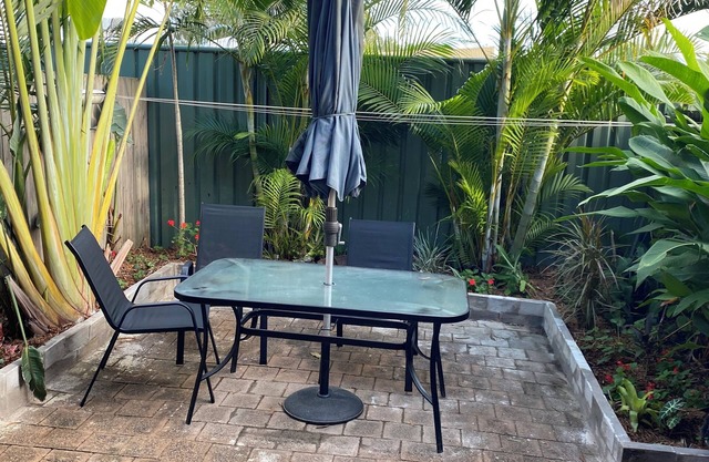 Charming Townhouse.nRelax in our warm, townhouse just 8 min Kirra Coolangatta.