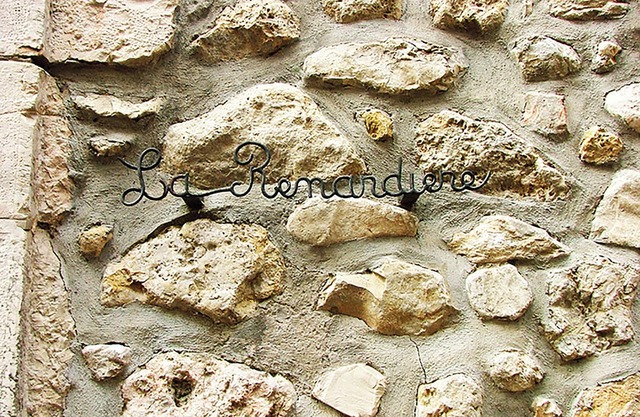 Charming Townhouse in Heart of Provencal Town, 30min to Beach or Gorge De Verdon