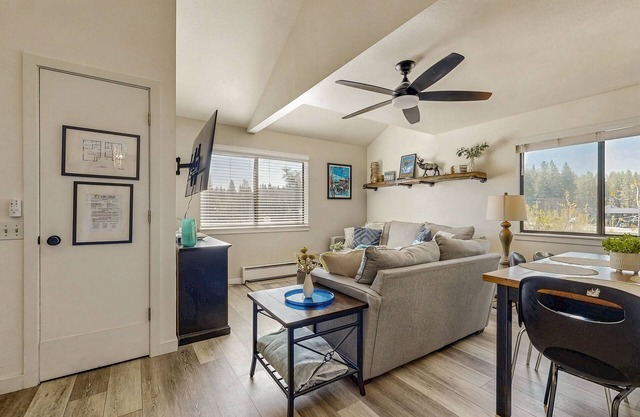 Charming, two-level condo in prime location near downtown McCall & Payette Lake