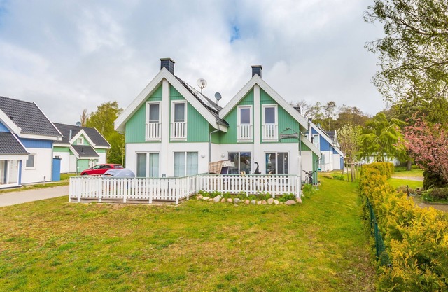 Charming vacation home with infrared cabin, 500 m to the beach