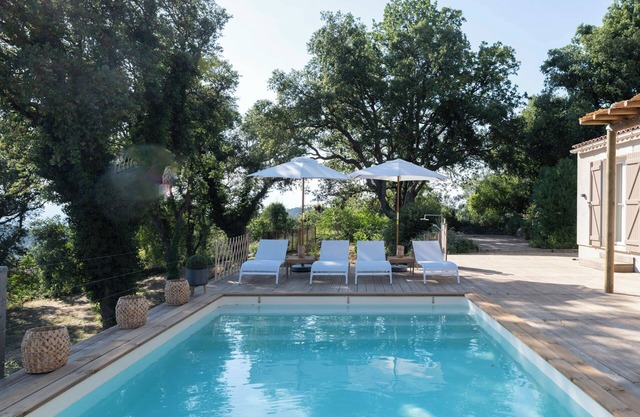 Charming villa with pool and panoramic views in La Garde-Freinet, Saint-Tropez