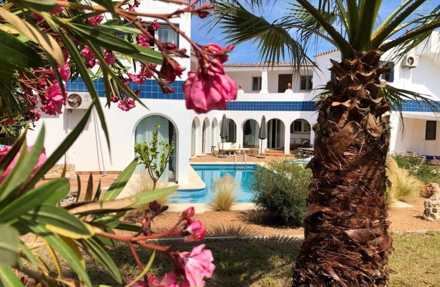 Charming Villa Son Parc