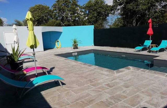 Charming Villa with pool 200 meters from the Sea for 2 to 6 people