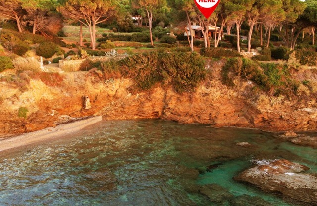 CHARMING VILLINO DEI PEDUCELLI DIRECTLY ON THE SEA!