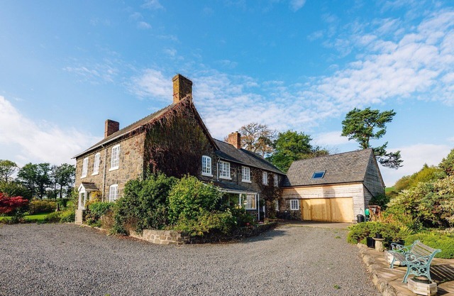 Charming Welsh Farmhouse, natural swimming pool, fabulous views, sleeps to 14