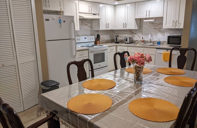 Charming Winter Park 3 Bedroom Villa with Pool