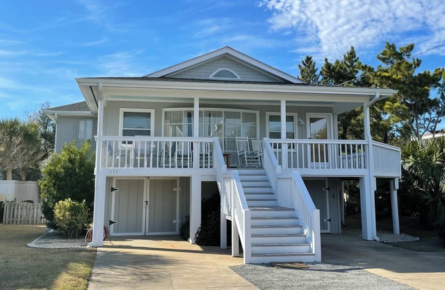 Charming Wrightsville Beach Single Family Cottage