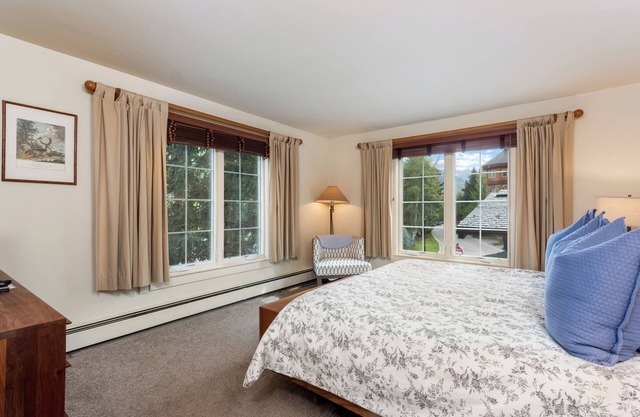 Chateau Christian | 210 - 2 Bedroom Platinum
