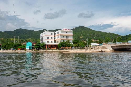 Chau Gia Hotel
