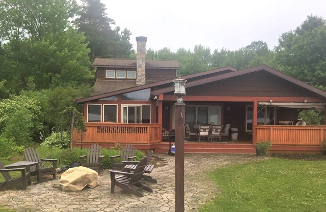 Chautauqua Lake Front home w/75' of lakefront