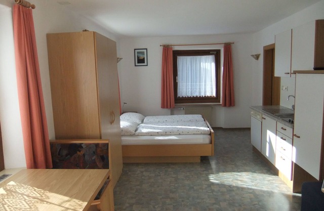 cheap apartment in St. Peter/Tal, 4 km before Ortisei