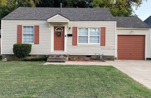 Cheerful 2 bedroom Retreat near Gathering Place