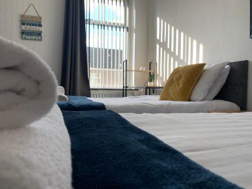 Cheerful - 3 Bed - Serviced Accommodation - In Heart of Northumberland - Sleeps 6