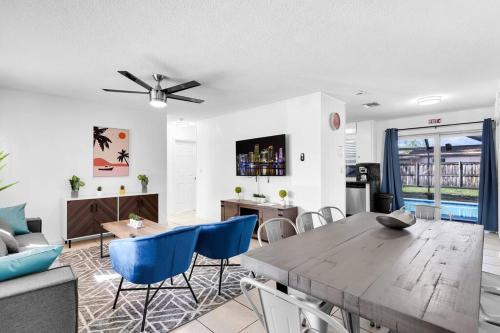 Cheerful 4 Bedrooms house with Pool and Game Room