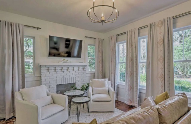 Cheerful Cottage in Ocala's Historic District