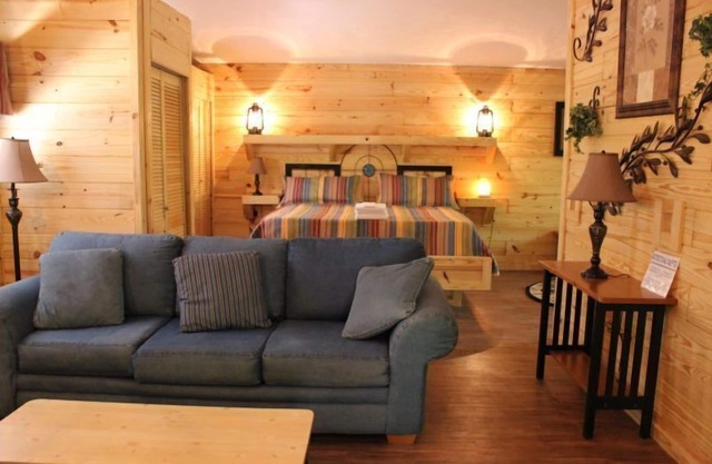 Cherokee Ridge 6 - The Perfect Little Pet Friendly Getaway