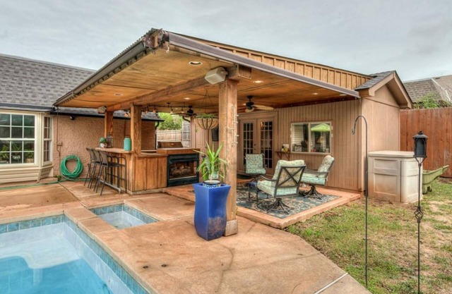 Cherry Hill Retreat - Pool & Cabana