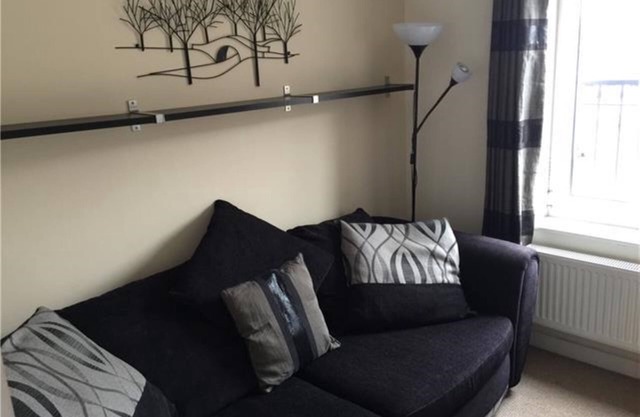 Chervil View – Private Double Ensuite Bedroom with shared Kitchen & TV Lounge