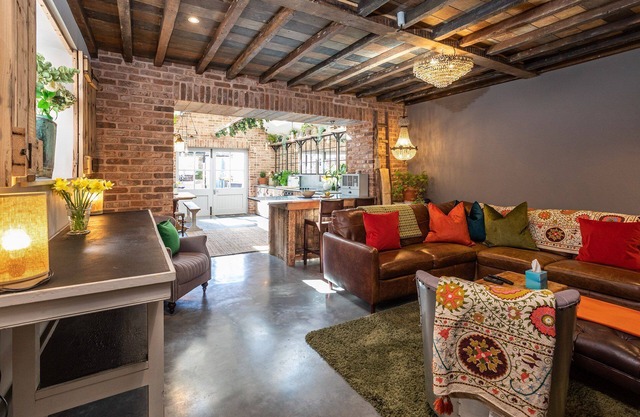 Cheshire Boutique Bathhouse - Interior Designed Georgian Townhouse