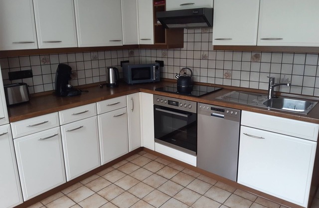 Chestnut apartment (90sqm) with beautiful garden