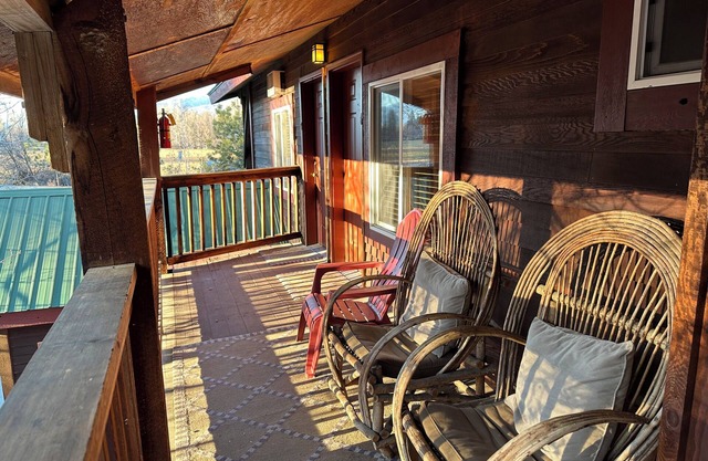 Chewuch Inn and Cabins