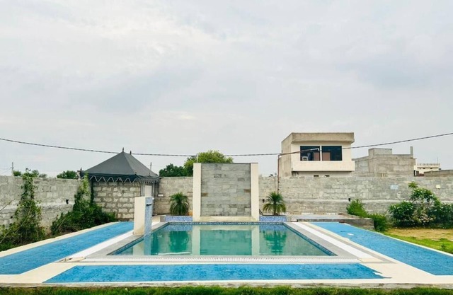 Chhawani Swiss Tent House