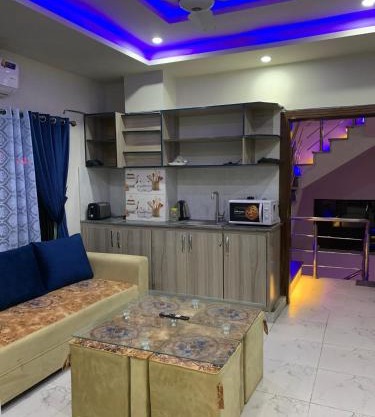 Chic 1-Bed Retreat Your Ideal Urban Escape Awaits Discover Comfort & Convenience in the Heart of Bahria Hub Commercial Book Now