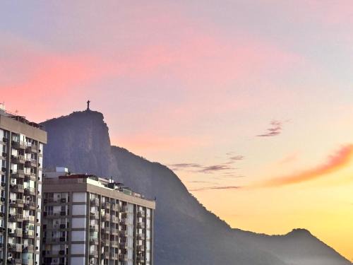 Chic 1BR Apartment with 2 Balconies and Pool at Monsieur Le Blond in Leblon Rio de Janeiro by Le Ciel Brasil