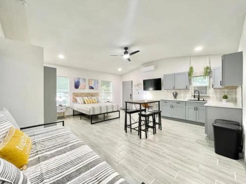 Chic 1br Orlando Stay Parking, Wi-fi Comfort