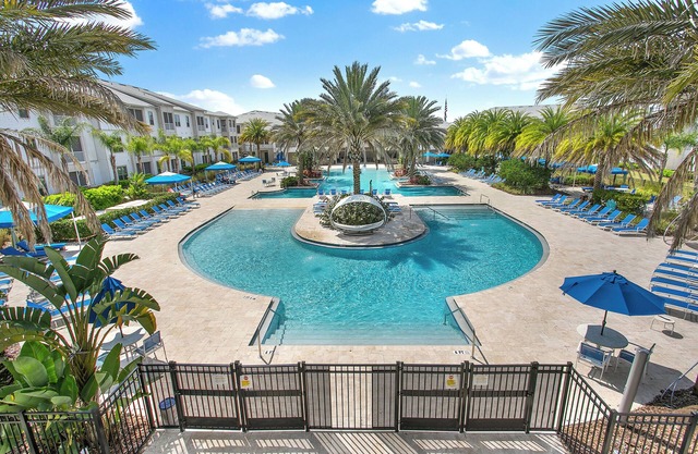 Chic 2-bedroom apartment with AC, WiFi in vibrant Jacksonville