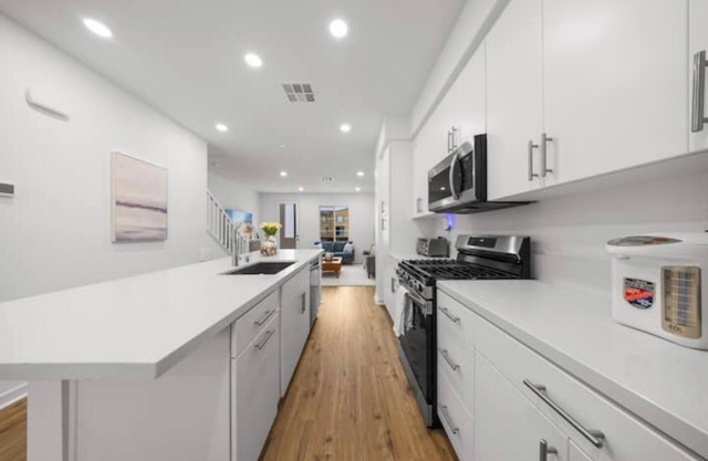 Chic 3B3.5B townhouse in La Puente