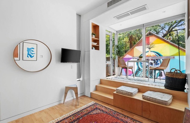 Chic Casita 8 blocks from downtown!