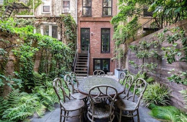 Chic Chelsea Beauty 4BED 2.5 BATH