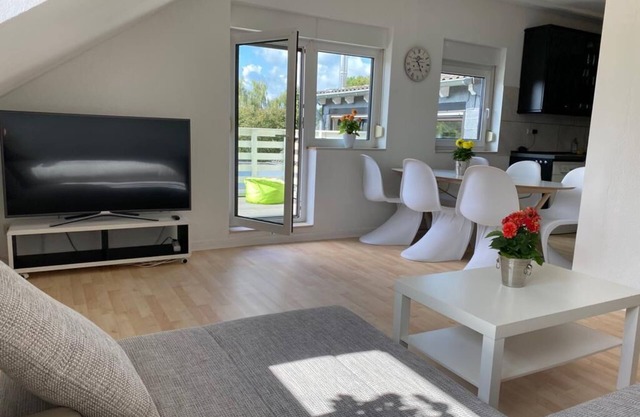 Chic child-friendly apartment with balcony, barbecue PlayStation in Cologne Pulheim