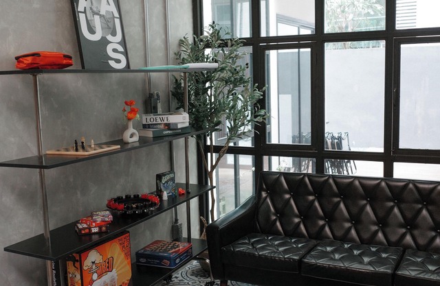 Chic Ekkamai Escape Near BTS, Dining & Nightlife