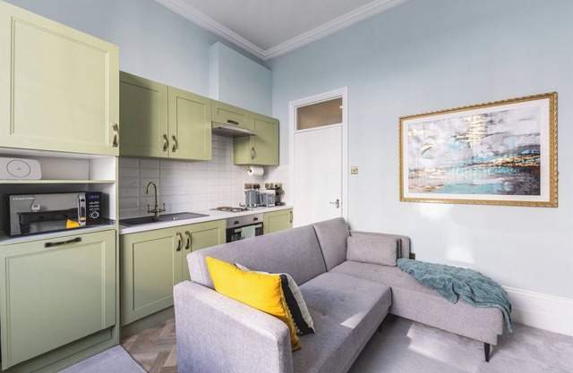 Chic flat in Central London near Victoria Station - SW1