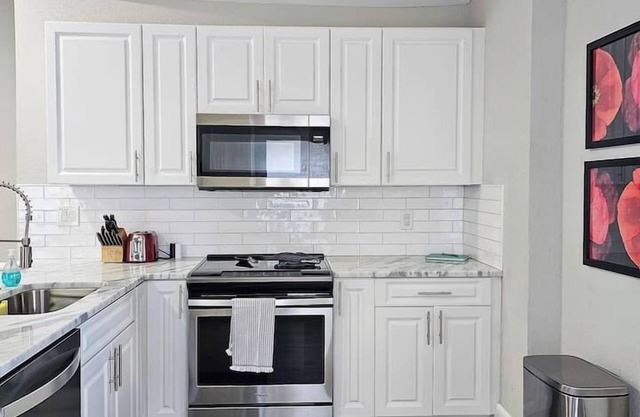 Chic Home 1 mile from Armature Works, 15 to TPA