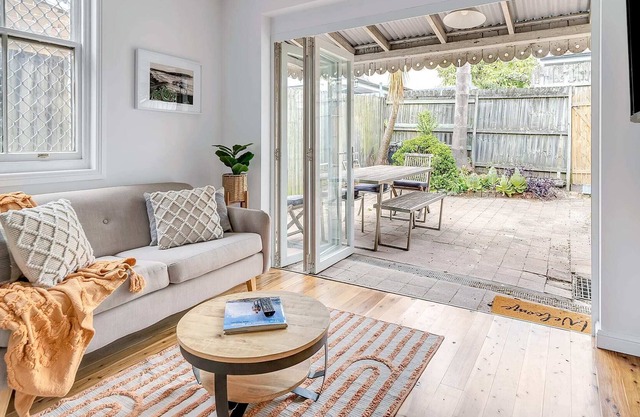 Chic & Modern Home in the heart of Bondi Junction