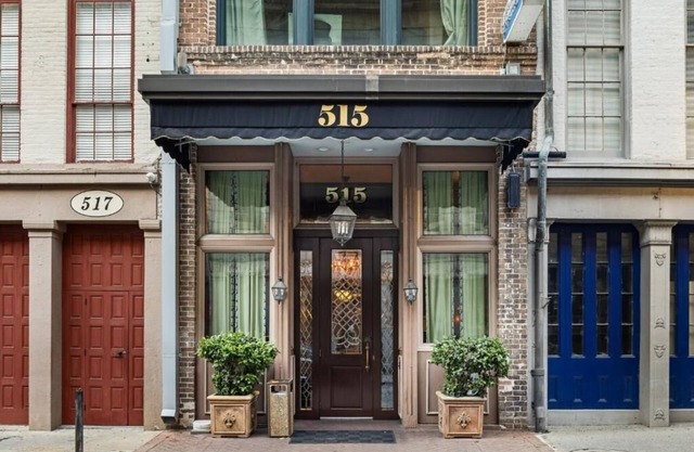 Chic resort with WiFi, AC, fitness room in vibrant New Orleans
