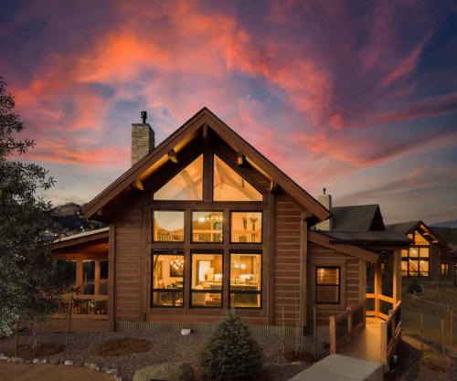 Chic Retreat Indoor Outdoor Fireplace, Private Jacuzzi, Great Location!