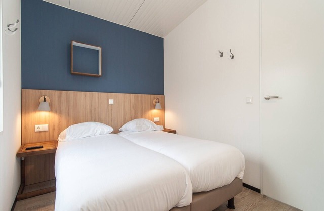 Chic Sea Lodge Near Beach