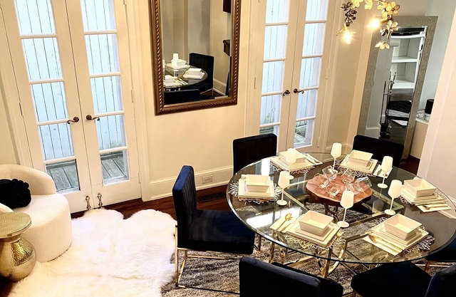 Chic Serene Historic Home by Georgetown Waterfront - 1.3 miles to White House