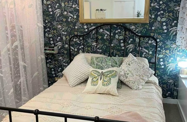 Chic Studio with WiFi and AC in Lovely UChicago area