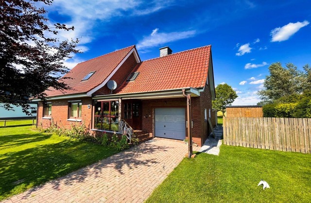 Chic vacation apartment close to the dike