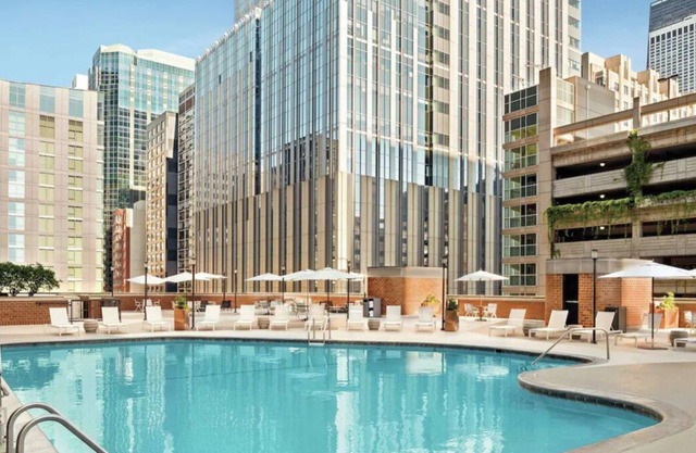 Chicago Gem! 4 Convenient Units, Onsite Pool, Close to Ohio Street Beach