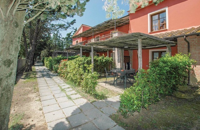 Child friendly resort with pool and games, T 2 bathrooms