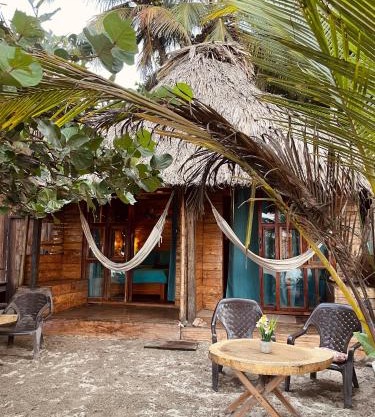 Chill and Surf Mendihuaca