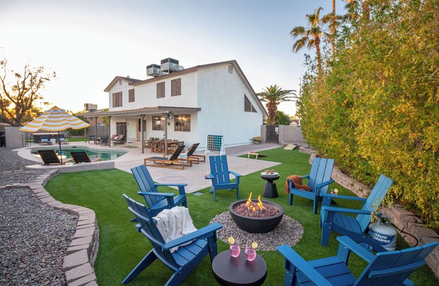 Chill Out in Chandler - FREE Heated/Cooled Pool-Hot tub-Game Room-Putting Green